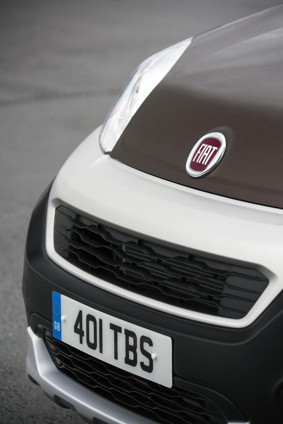 Детали экстерьера Fiat Fiorino Adventure (225) 2016 года  (UK) (фото 18 из 25)